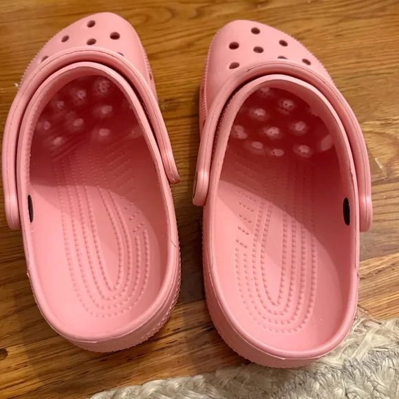 Pink Crocs Clogs - Picture 4 of 4